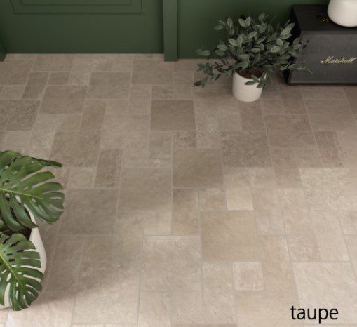 Thecourt taupe
