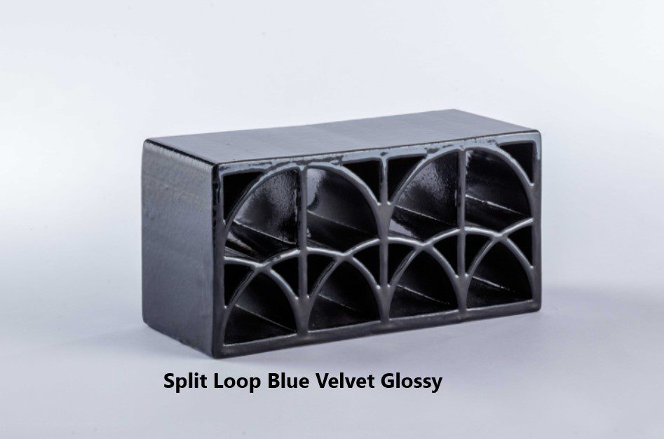 Split Loop Bleu Velvet Glossy